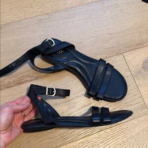 Born Women's Black Leather ankle strap boho Sandals 10